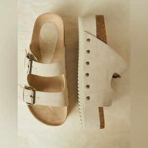 ALTAR’D STATE Serenna Platform Sandals Faux Suede Slip‎ On Double Strap Size 8